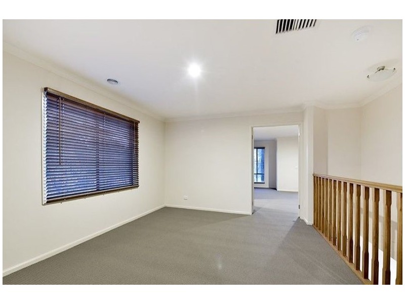 36 Moondarra Drive, Berwick VIC 3806