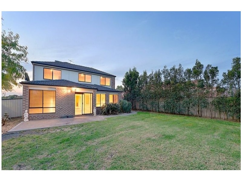 36 Moondarra Drive, Berwick VIC 3806