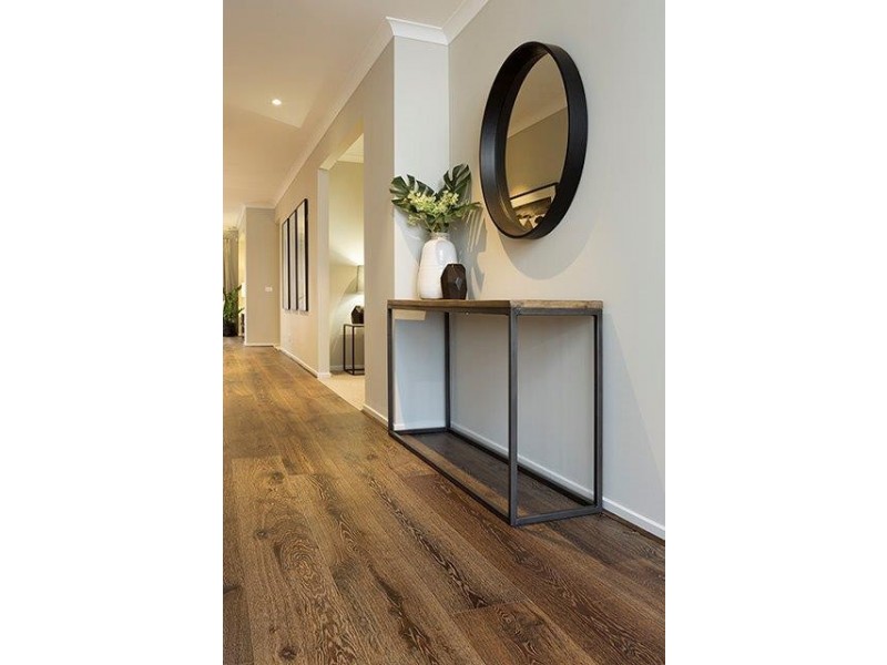 21 Newbridge Boulevard, Clyde North VIC 3978