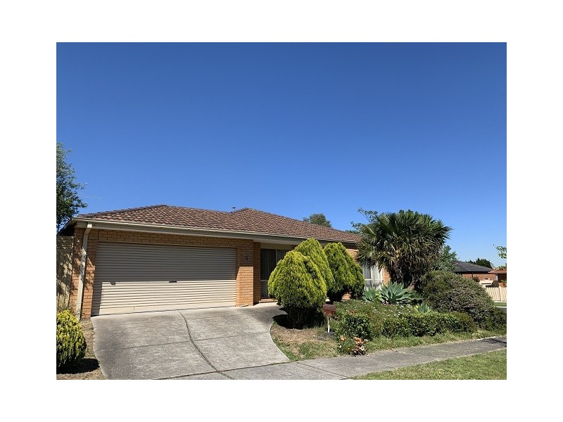 6 Nilufa Court, Hampton Park VIC 3976