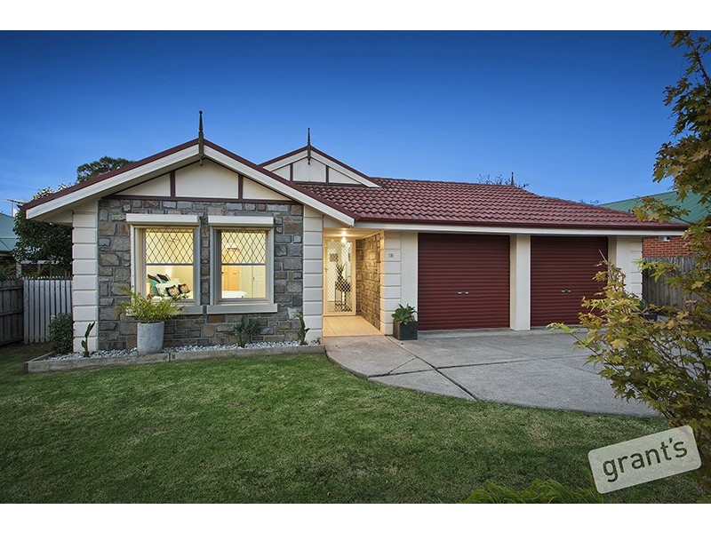 18 Homestead Road, Berwick VIC 3806