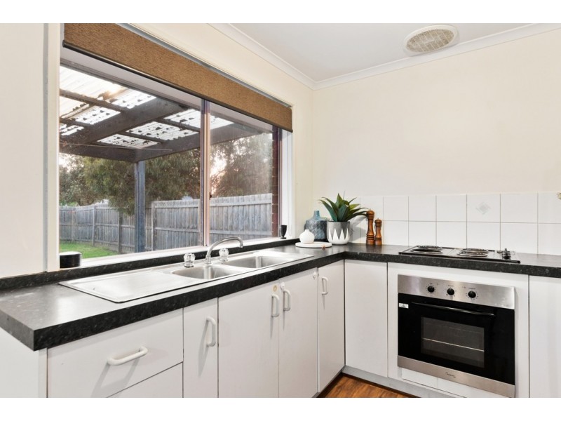 2 Borrowdale Court, Cranbourne West VIC 3977