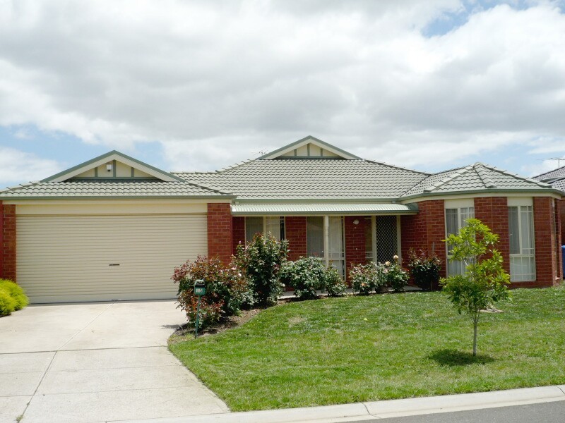 15 Blake Street, Berwick VIC 3806