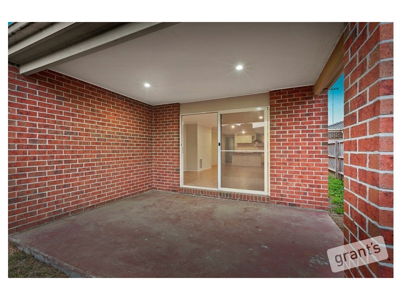 4 Roseville Court, Berwick VIC 3806