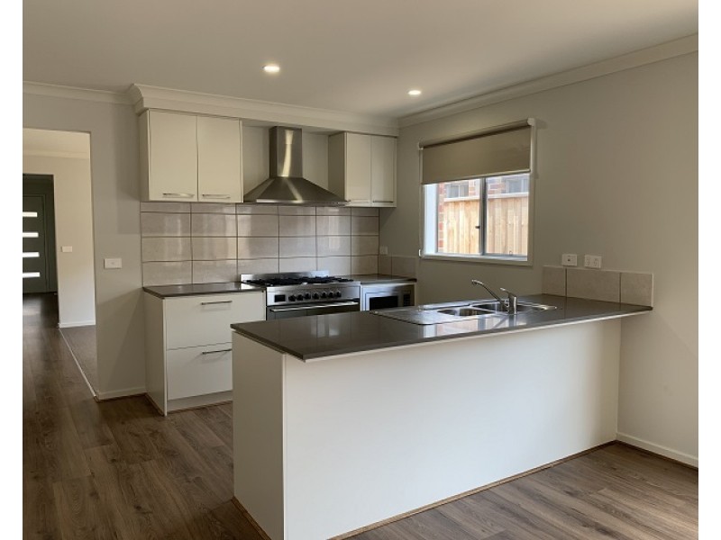 5 Curtis Street, Officer VIC 3809