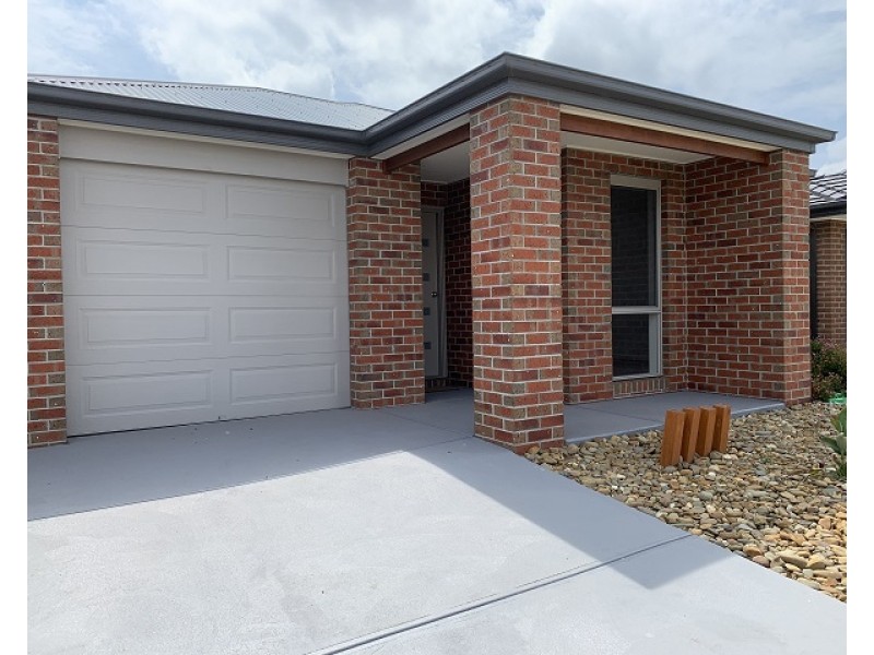 5 Curtis Street, Officer VIC 3809