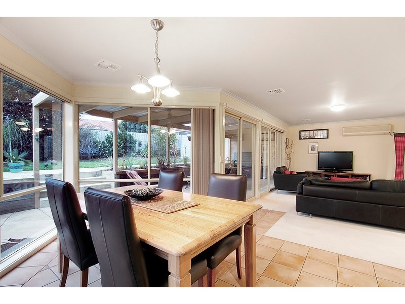 7 Furness Court, Berwick VIC 3806