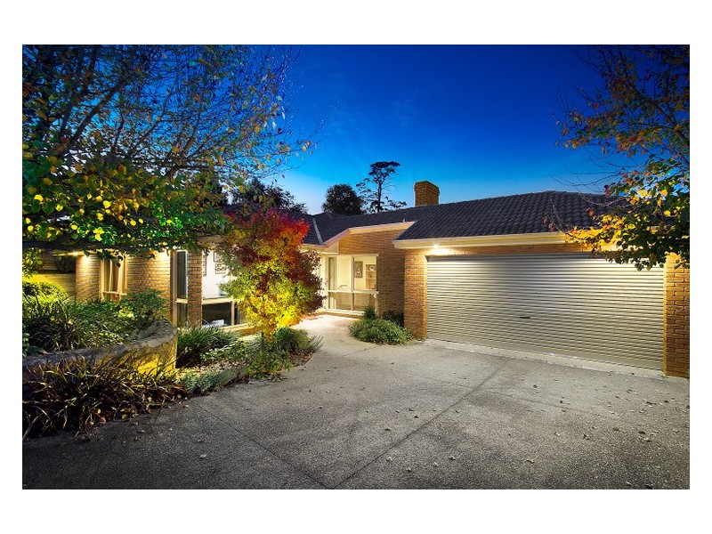 14 McKay Close, Berwick VIC 3806