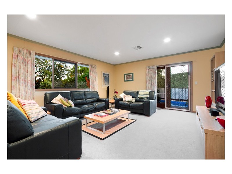 14 McKay Close, Berwick VIC 3806