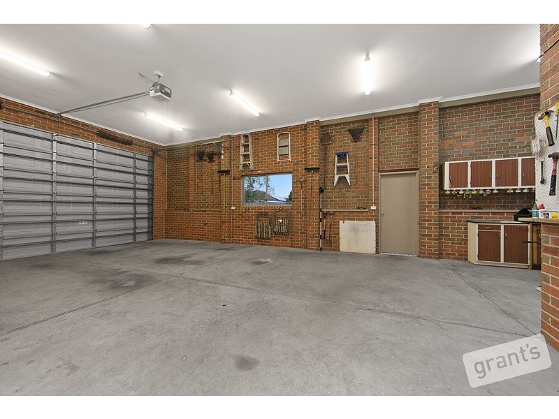 19 Milparinka Way, Berwick VIC 3806