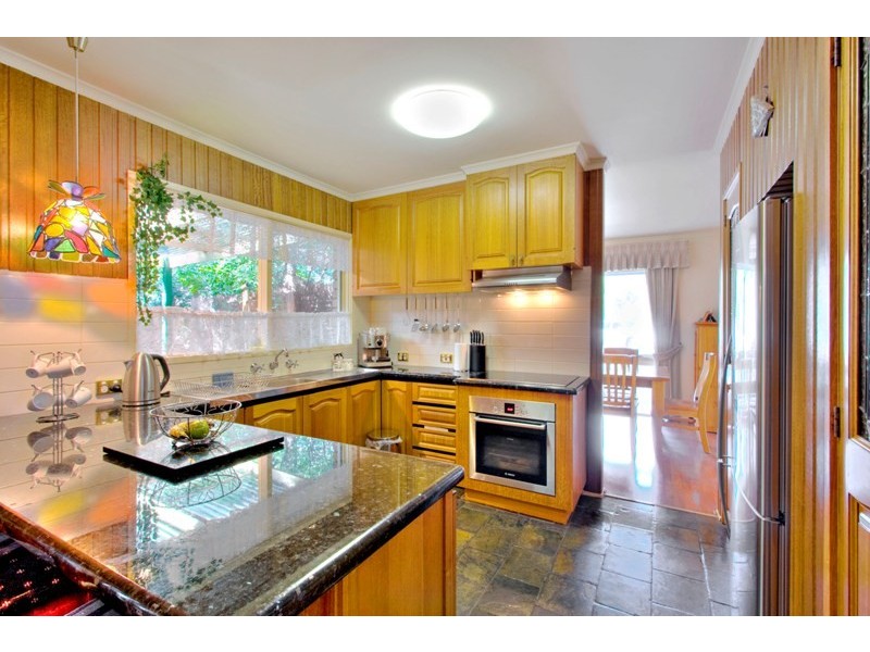 34 Warrawee Avenue, Beaconsfield VIC 3807