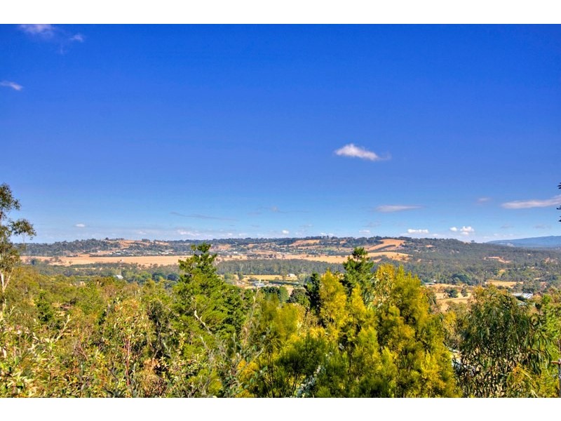 34 Warrawee Avenue, Beaconsfield VIC 3807