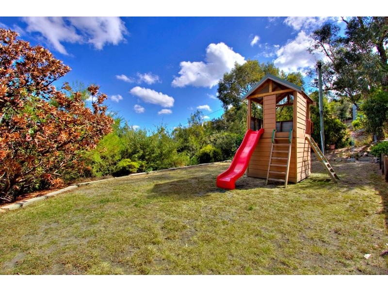 34 Warrawee Avenue, Beaconsfield VIC 3807