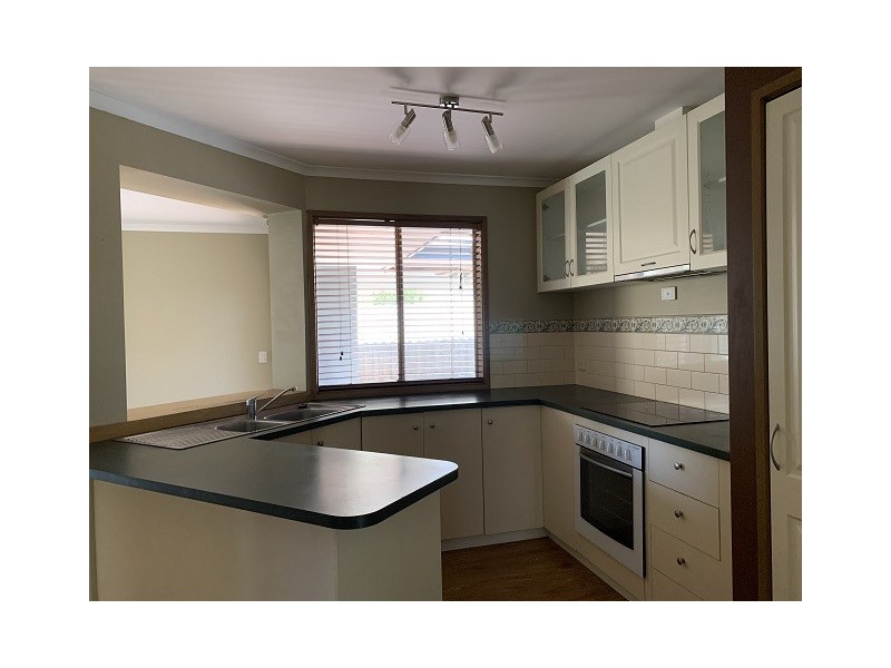 2 Magdalena Place, Berwick VIC 3806