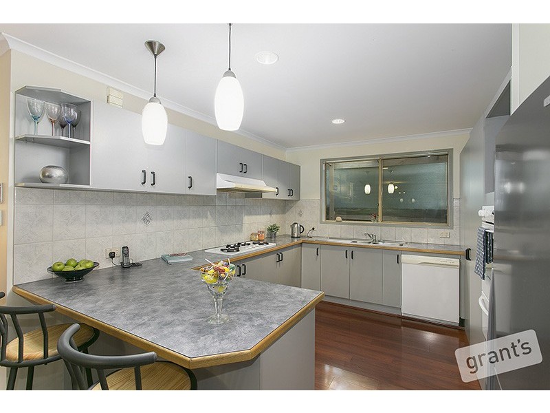 12 Brookfield Court, Berwick VIC 3806