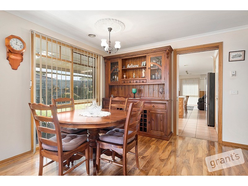 10 Allardice Parade, Berwick VIC 3806