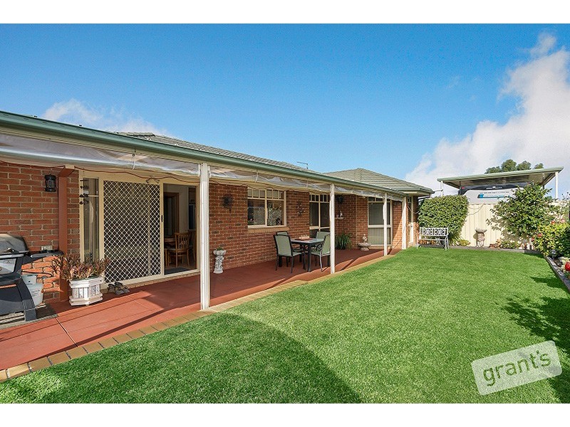 10 Allardice Parade, Berwick VIC 3806