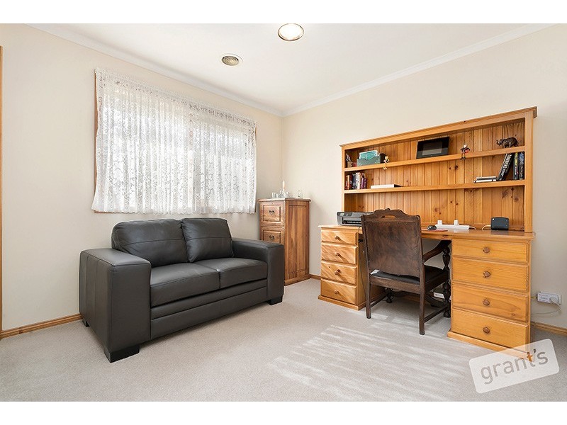 10 Allardice Parade, Berwick VIC 3806