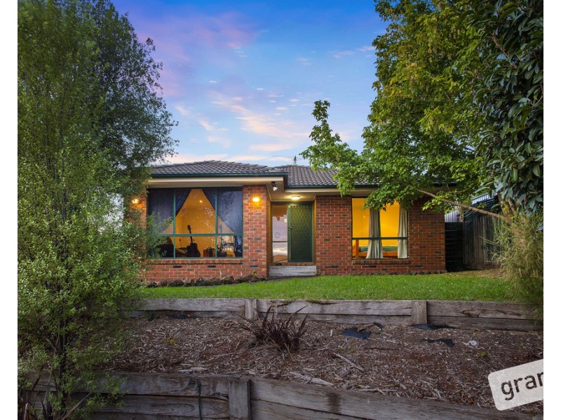 8 Kilfera Court, Narre Warren VIC 3805