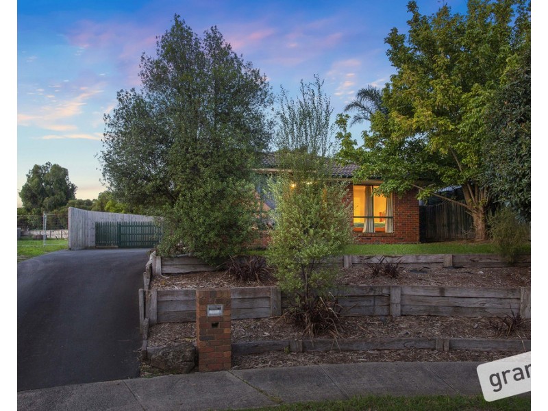 8 Kilfera Court, Narre Warren VIC 3805
