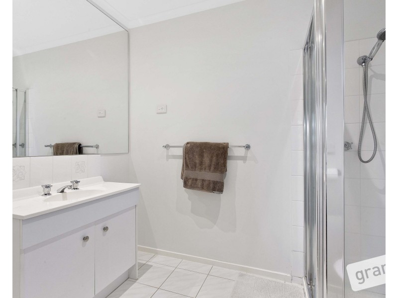 8 Kilfera Court, Narre Warren VIC 3805