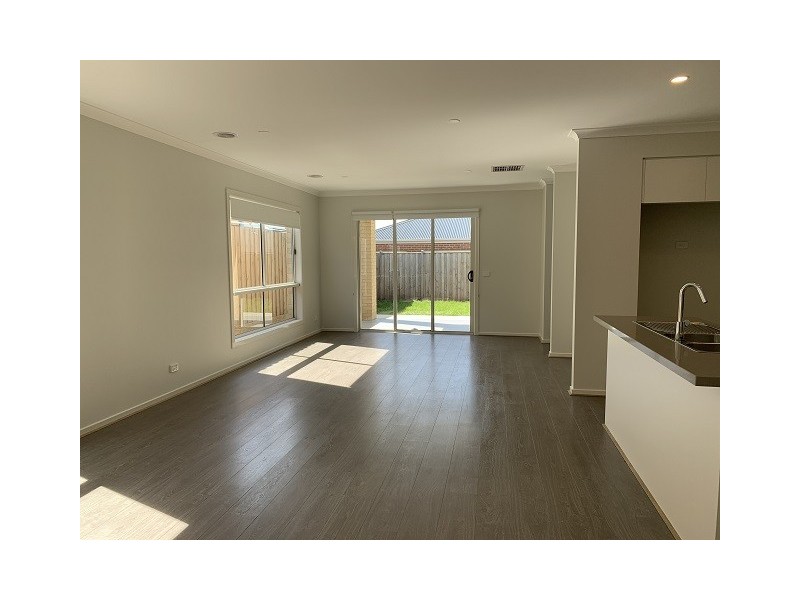 41 Terra Firma Circuit, Clyde VIC 3978