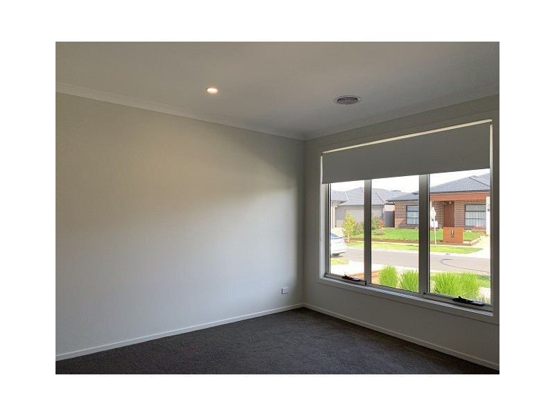 41 Terra Firma Circuit, Clyde VIC 3978