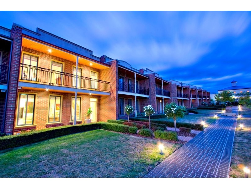 33/18-26 Marlesford Crescent, Berwick VIC 3806