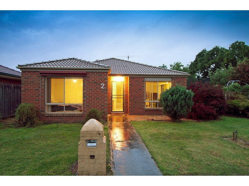 2 Highland Crescent, Narre Warren South VIC 3805