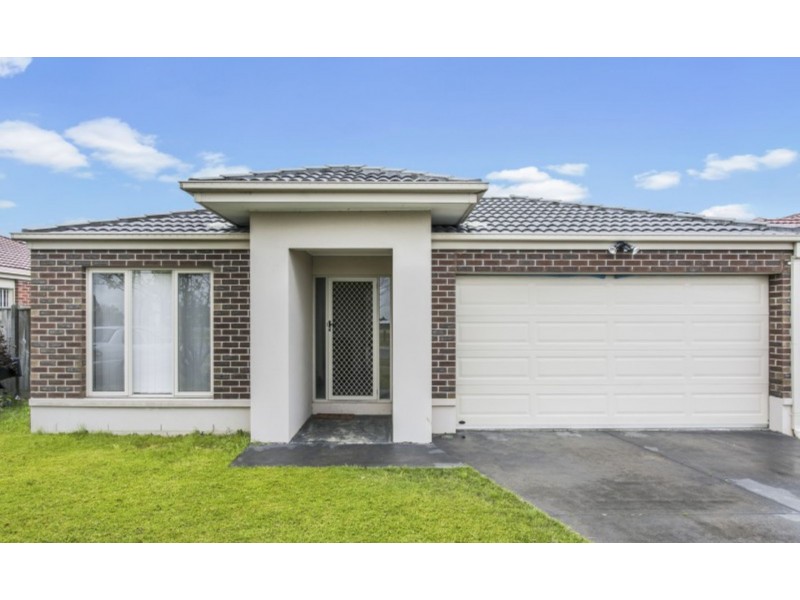5 Roseville Court, Berwick VIC 3806