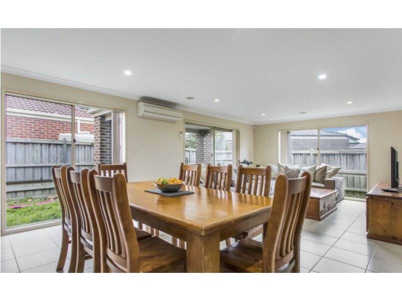 5 Roseville Court, Berwick VIC 3806