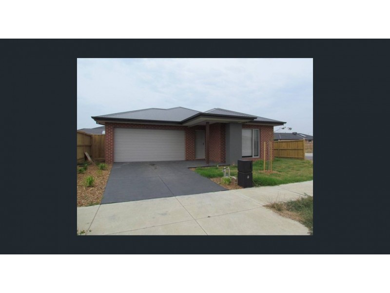 10 Barwon Street, Clyde North VIC 3978