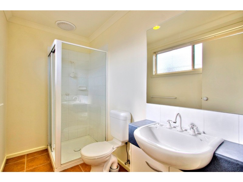 5/2-6 Jerilderie Drive, Berwick VIC 3806