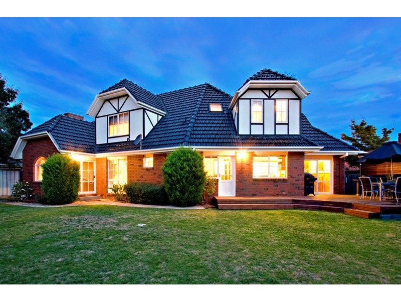 3 Mary Court, Berwick VIC 3806