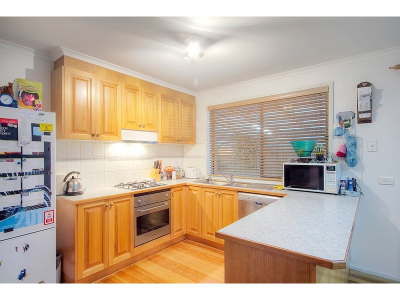 6 Nestle Retreat, Berwick VIC 3806