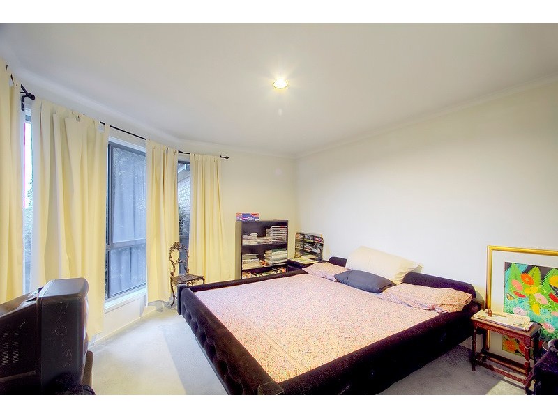 6 Nestle Retreat, Berwick VIC 3806