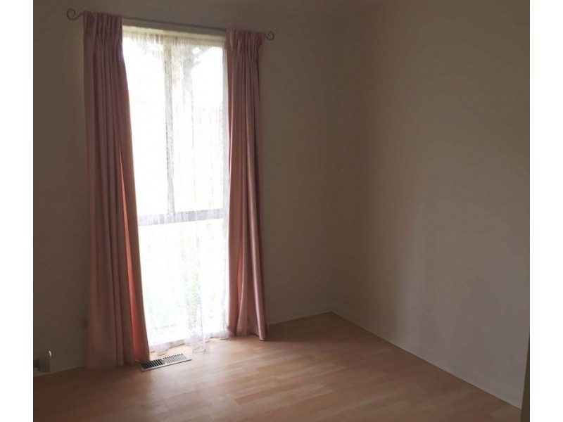 4 Moran Street, Narre Warren VIC 3805