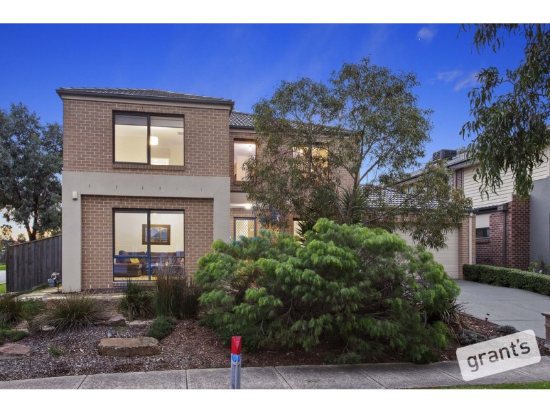 182 Mountainview Boulevard, Cranbourne North VIC 3977