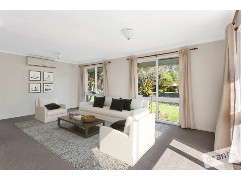 7 Carluke Close, Berwick VIC 3806