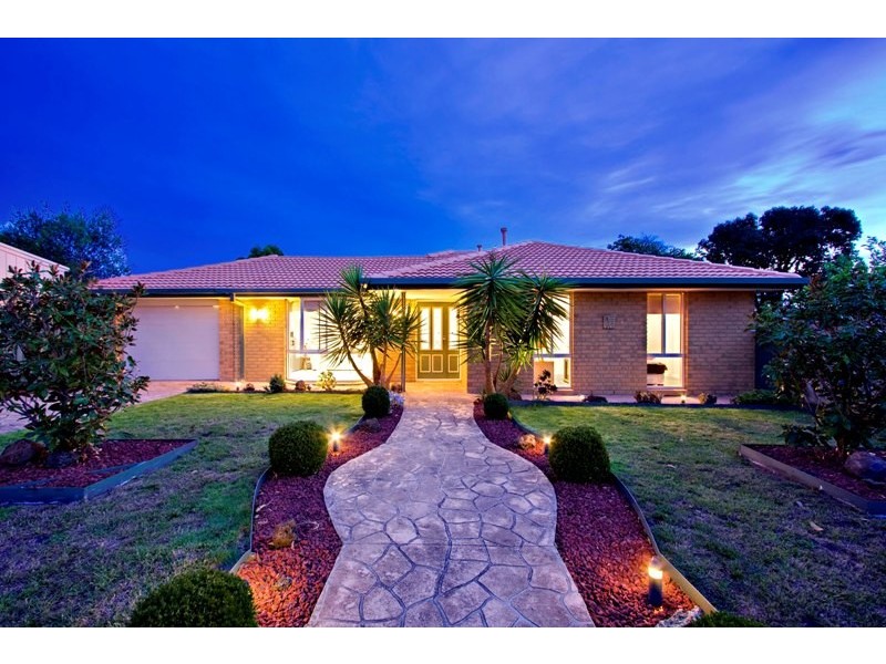 20 Harwood Court, Berwick VIC 3806