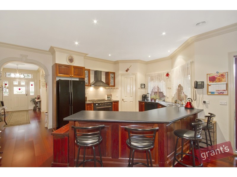 21 Ellen Road, Narre Warren South VIC 3805