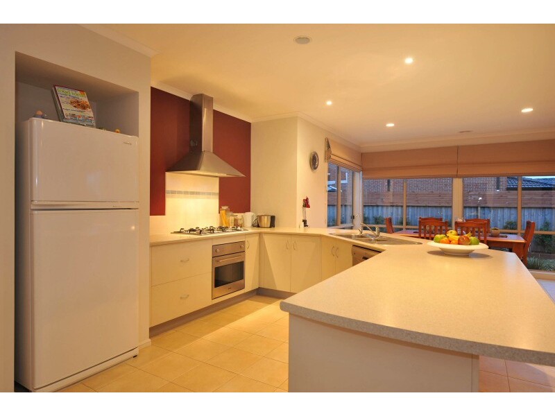 18 Kimberley Downs Court, Narre Warren South VIC 3805