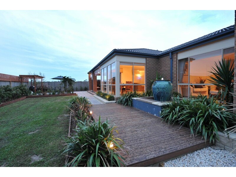 18 Kimberley Downs Court, Narre Warren South VIC 3805