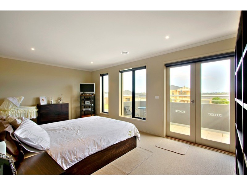 2 Flowerfield Court, Berwick VIC 3806