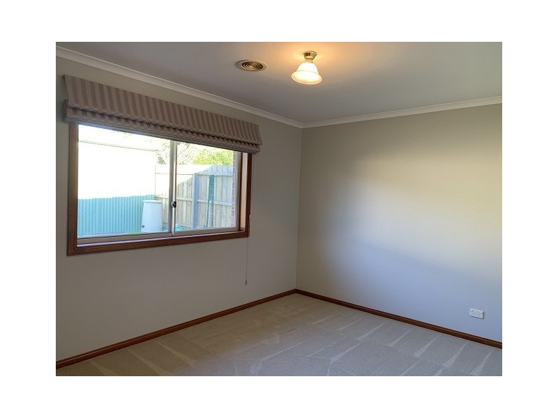 42 Bellevue Drive, Berwick VIC 3806