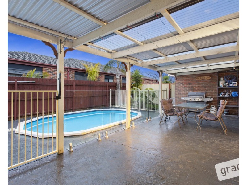 2 Danehill Grove, Berwick VIC 3806