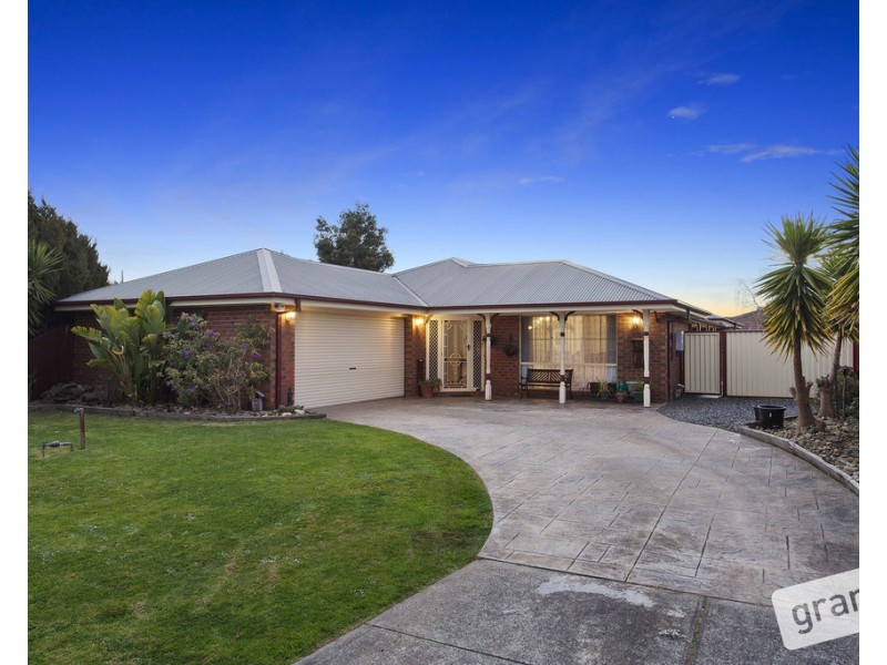 2 Danehill Grove, Berwick VIC 3806