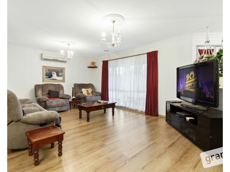 2 Danehill Grove, Berwick VIC 3806