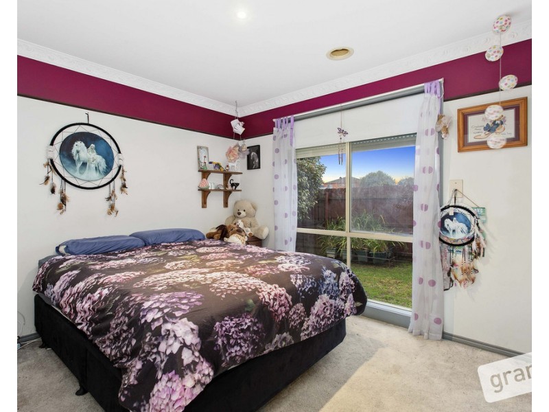 2 Danehill Grove, Berwick VIC 3806