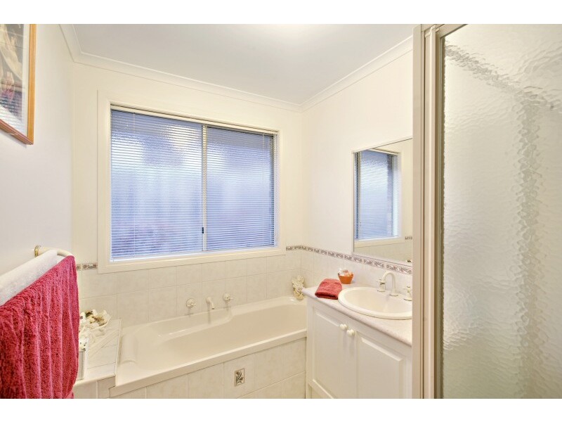 20 The Quadrant, Narre Warren South VIC 3805